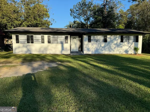 113 Lobingier Ave, Fitzgerald, GA 31750