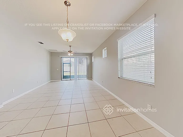 1504 Pine Marsh Loop — Photo 3