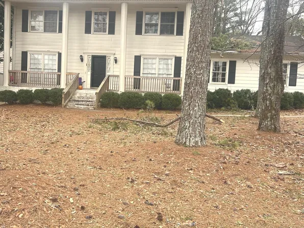 1708 S Deshon Rd, Lithonia, GA 30058