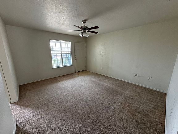 4th image of 3301 Toledo Dr APT D