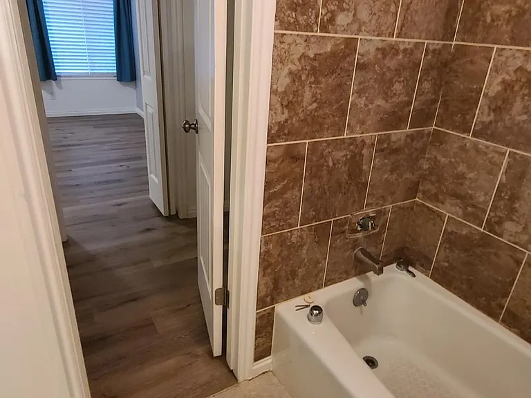 335 Peach Ln — Photo 18