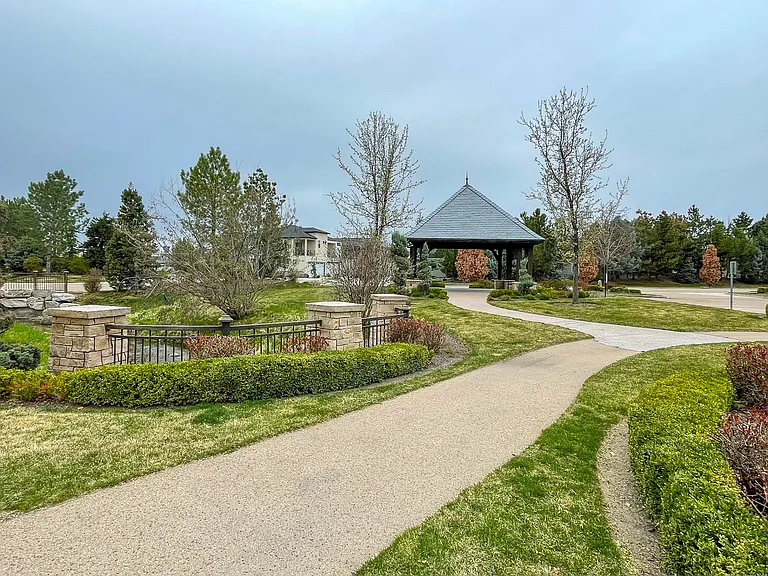 307 E Grove Creek Ln — Photo 12