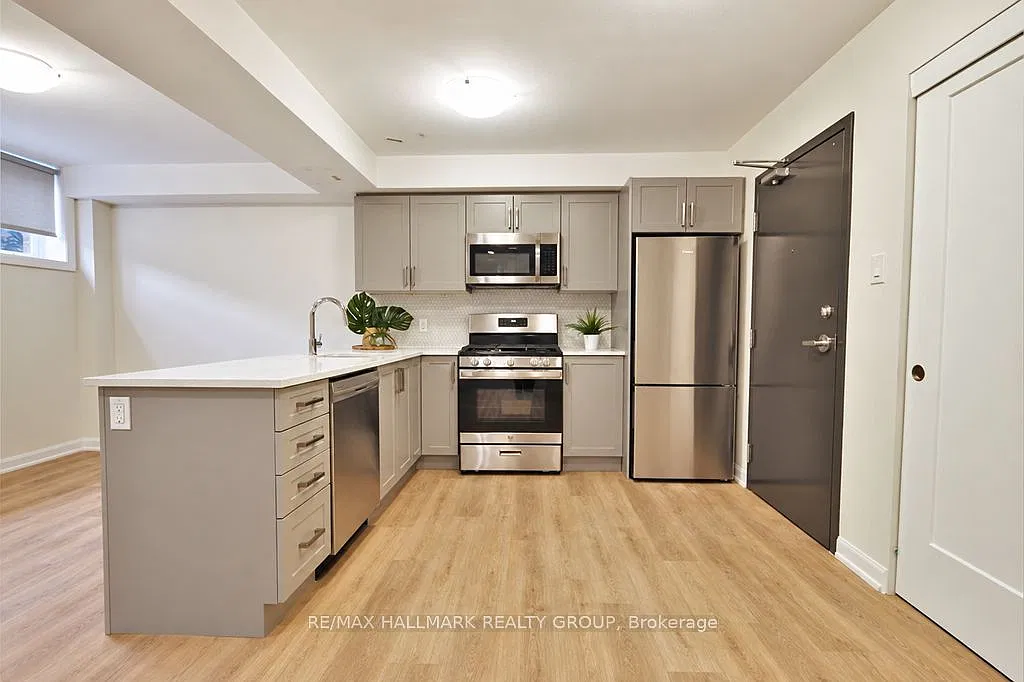 351 Croydon Ave — Photo 3