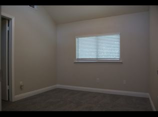 4735 Brownfields Dr, Houston, TX 77066