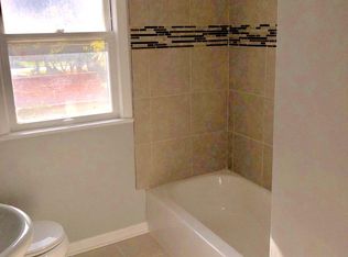 910 Spangler Rd NE, Canton, OH 44714