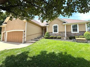 10658 S Emerald St, Olathe, KS 66061