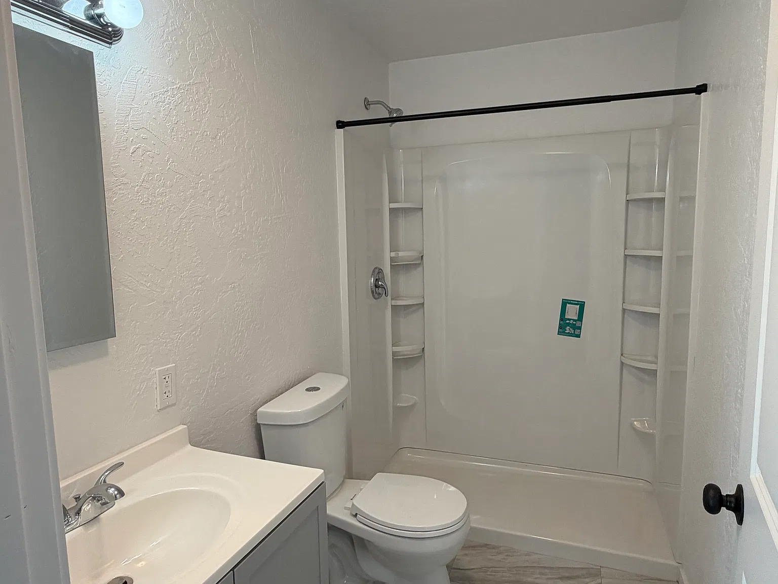 3 bed, 1048 sqft, $1,800 — Photo 4