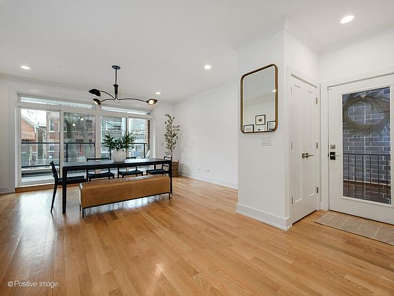 3rd image of 2044 W Rice St #1