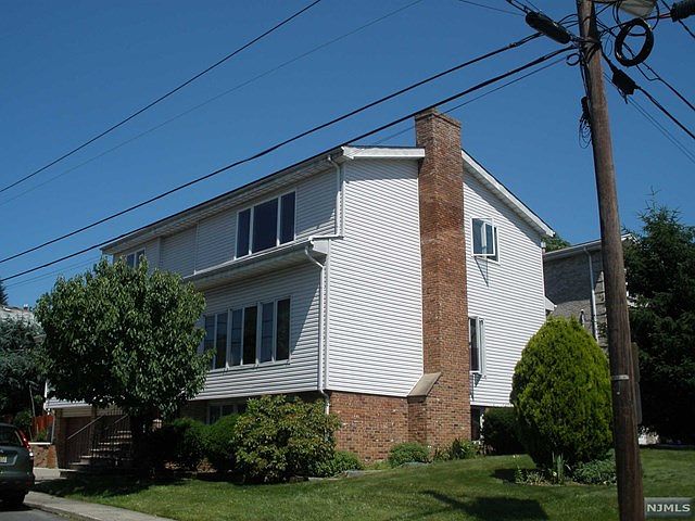 1st image of 2446 Rossett St