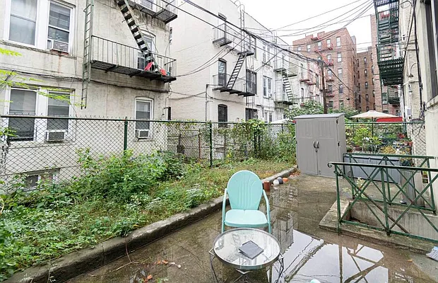 Rented by RealTegrity NY LLC | media 126