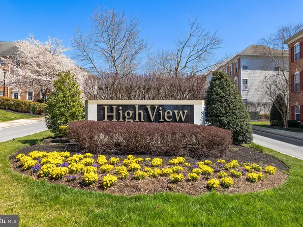 400 Symphony Cir APT 421D, Hunt Valley, MD 21030