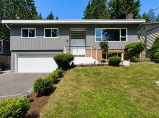 1398 Chamberlain Dr, North Vancouver, BC V7K 1P6