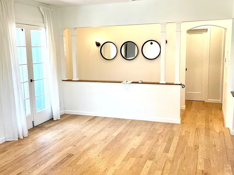 906 Parkman Ave — Photo 9