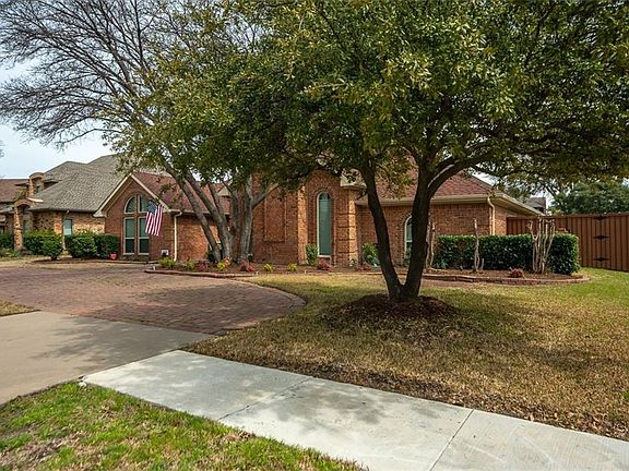 3rd image of 4000 Adams Cir
