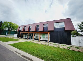 9550 153rd St NW, Edmonton, AB T5P2A1