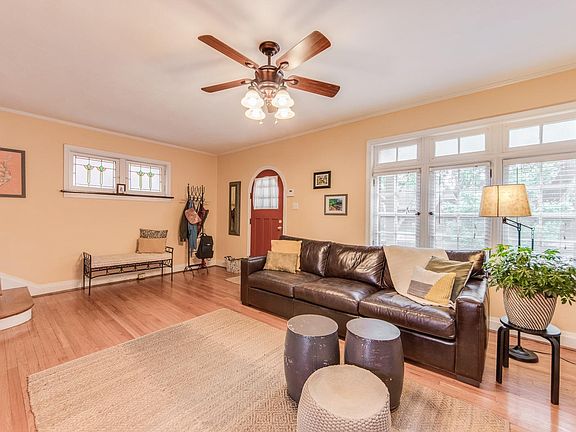 4th image of 4019 Parker Ave