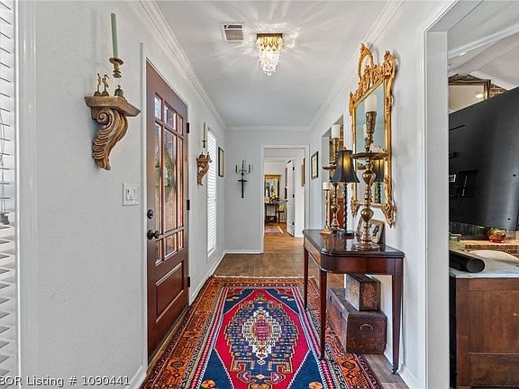 2nd image of 2504 Crosshill Rd