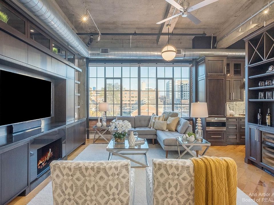 1st image of 315 2nd St APT 514