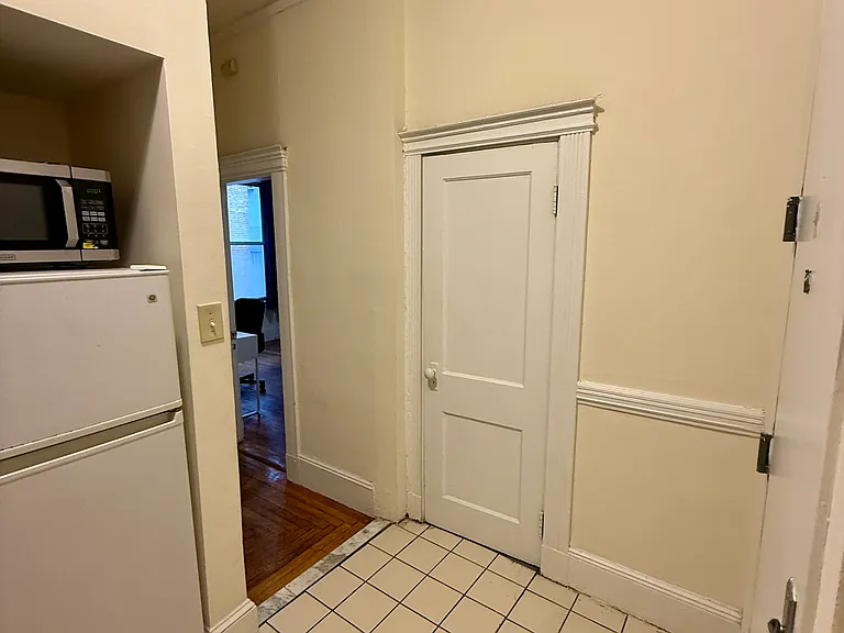 59 Burbank St #2 — Photo 2