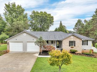 210 Clark St N, Sweetwater, TN 37874