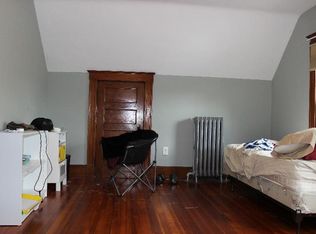 26 Porter Rd #B, Cambridge, MA 02140