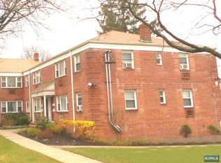 180 Hillside Ave APT L1, Leonia, NJ