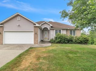 17 Scenic Rd, Westfield, MA 01085