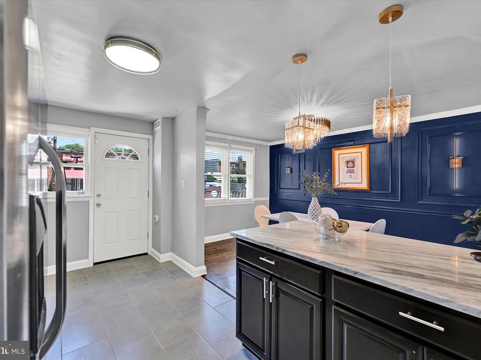3 bed, 2.0 bath, 1582 sqft, $2,700 — Photo 1