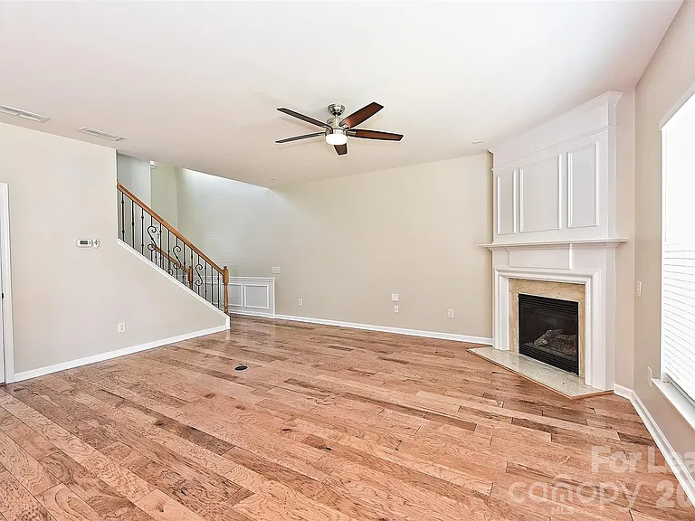 9824 Carson Whitley Ave — Photo 6