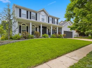 350 Harbour Pointe Dr, Grover, MO 63040
