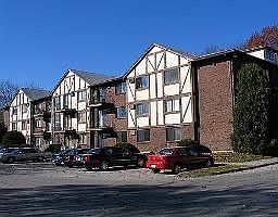 Building - 2 Bedroom Condo