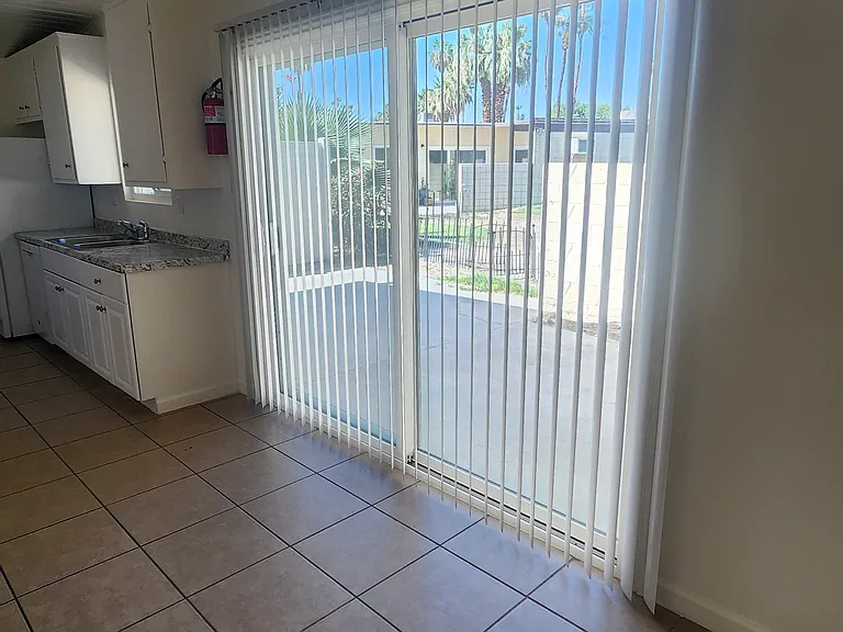 70033 Mirage Cove Dr #6 — Photo 5