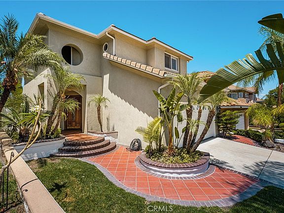 3rd image of 987 S Sedona Ln
