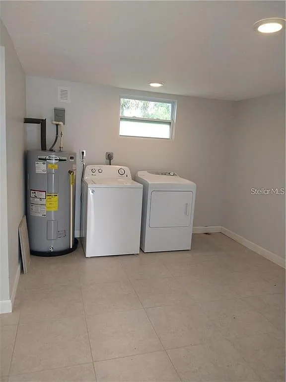 4 bed, 2.0 bath, 1478 sqft, $2,600 — Photo 3