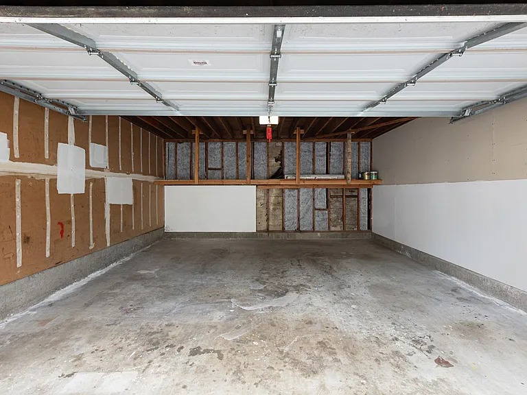 3661 Harvard Dr — Photo 21