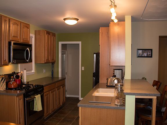 4th image of 3015 Harvest Ave SW