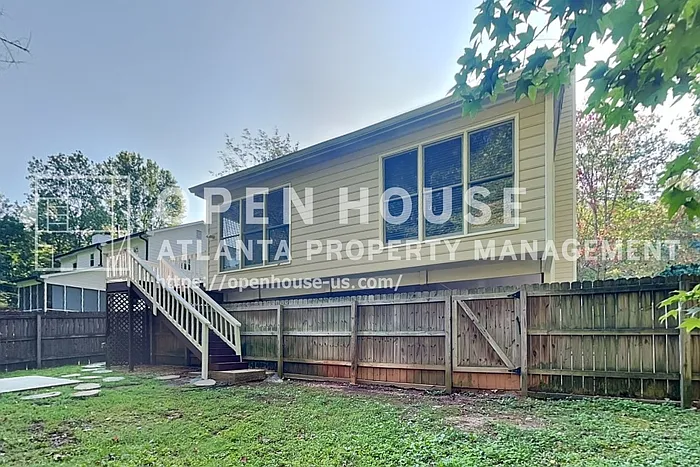 2709 Hawk Dr NE — Photo 18