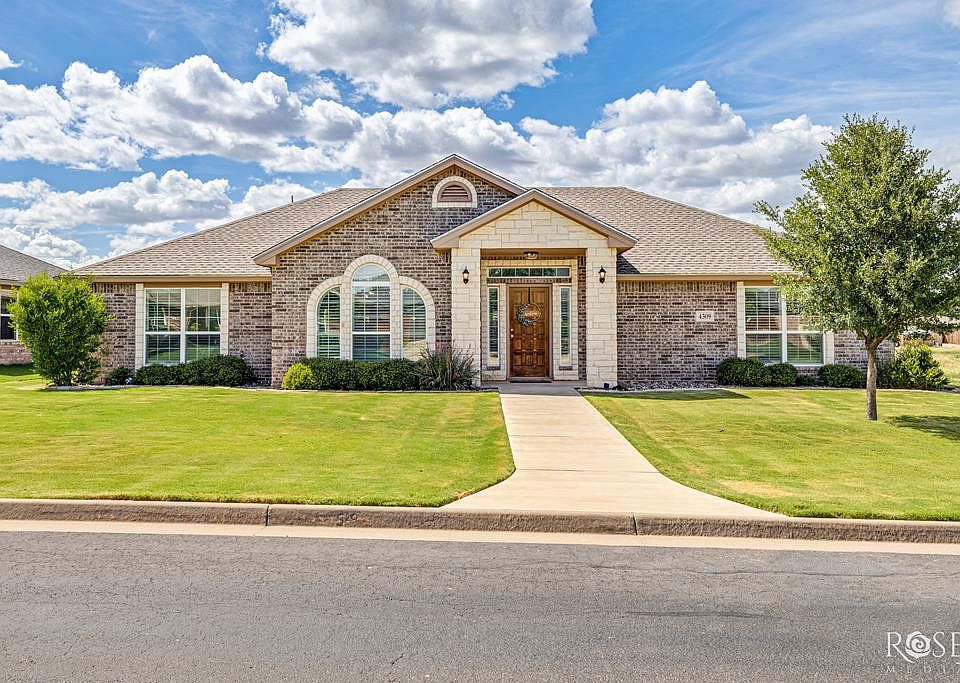 1st image of 4309 Shefflera Dr