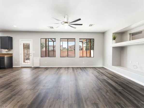 6527 Velvet Silk St, North Las Vegas, NV 89084
