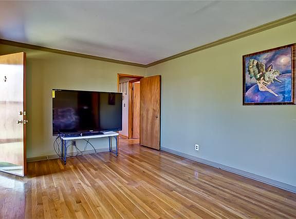 4th image of 232 Lisa Ln