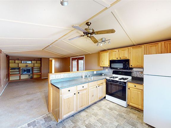 4th image of 13688 E 47th St