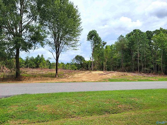 5th image of 7.89 Acres College Dr NE