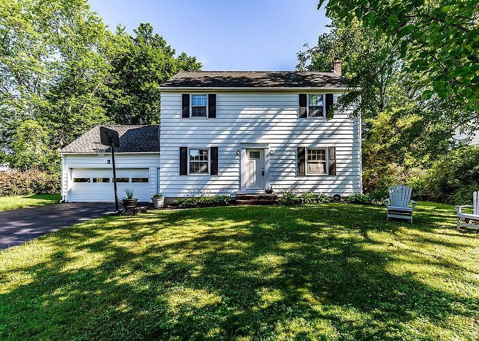 1st image of 114 Kessler Ln