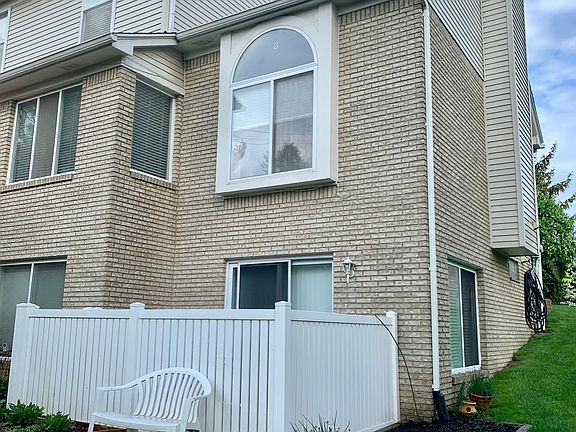 Privacy fence off walk-out