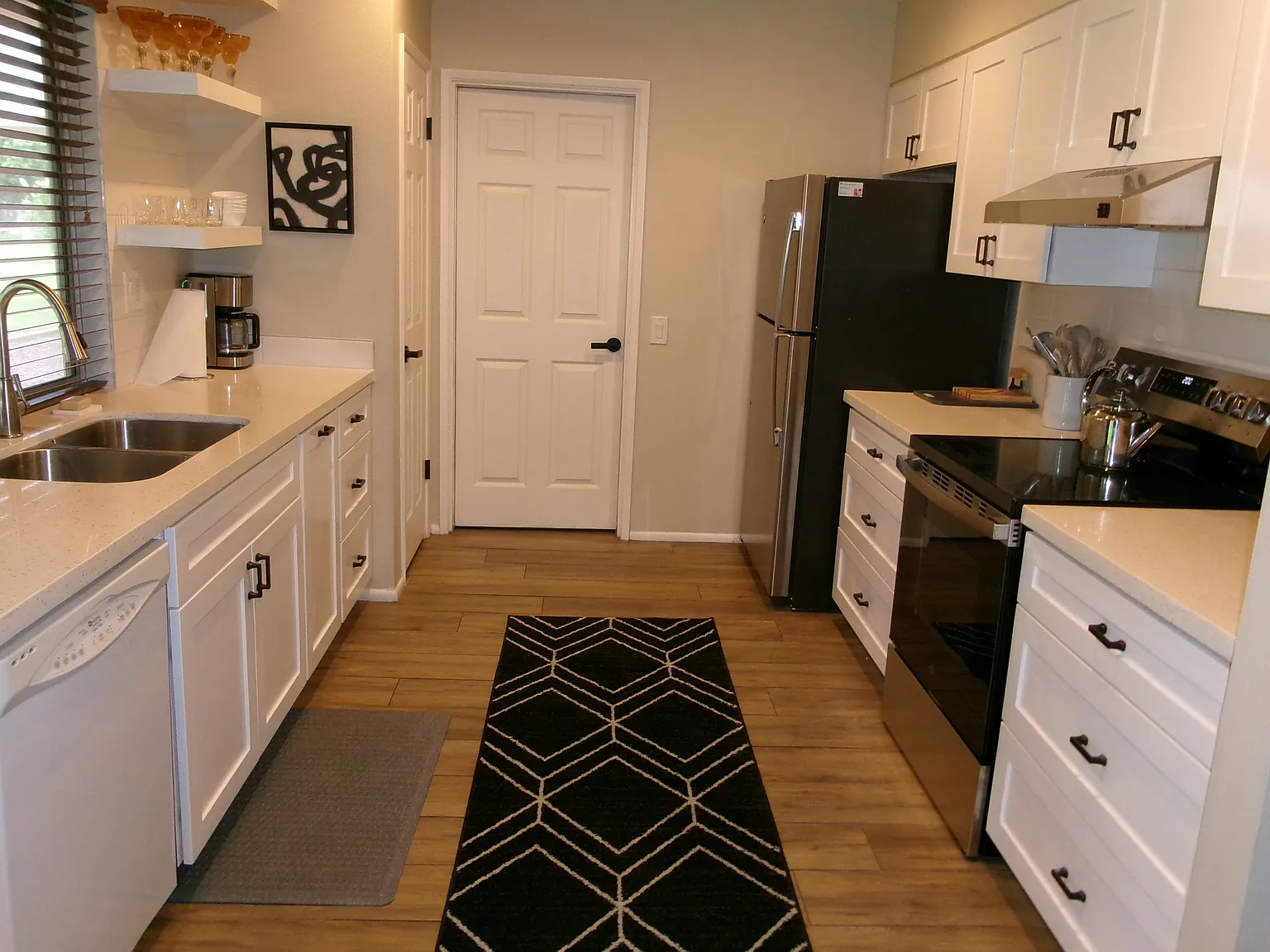 11029 W Caron Dr — Photo 3