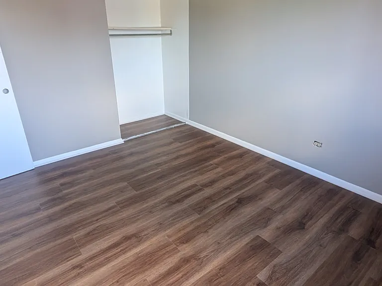 1380 Getzelman Dr #2W — Photo 6