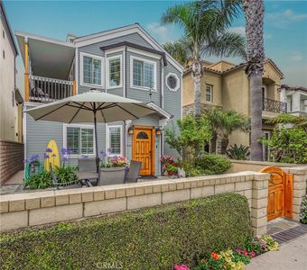 221 11th St, Huntington Beach, CA, 92648