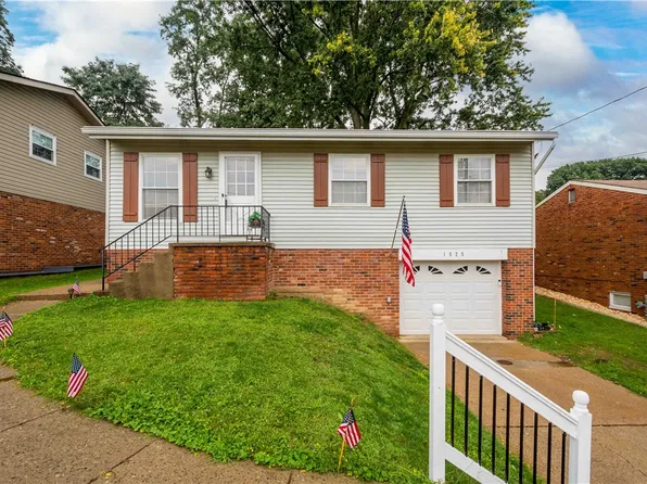 1525 Leona Ave, South Park, PA 15129