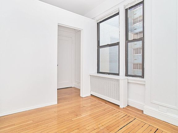 2nd image of 135 E 50th St #4LL