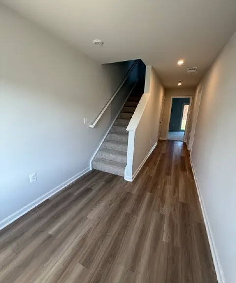 62 Saxon St — Photo 10